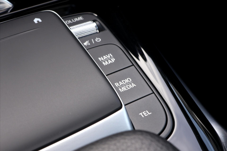 Mercedes-Benz Třídy A 2,0 45 S AMG 4Matic+ 310kW DPH