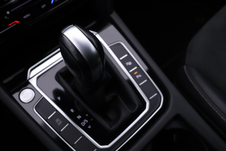 Volkswagen Arteon 2,0 TDI DSG 110kW Elegance CZ DPH