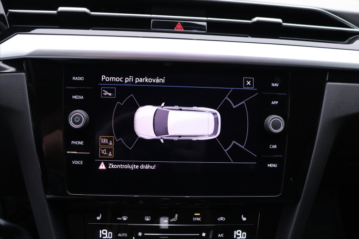 Volkswagen Arteon 2,0 TSI 206 kW R-Line 4M DPH CZ