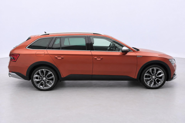 Škoda Superb 2,0 TDI 140kW 4x4 DSG Scout