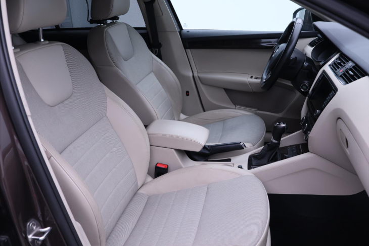 Škoda Octavia 1,8 TSI DSG Elegance4x4 Canton