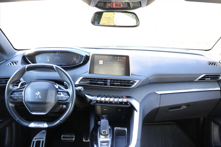 Peugeot 5008 1,6 i 133 kW GT-Line CZ 7-Míst