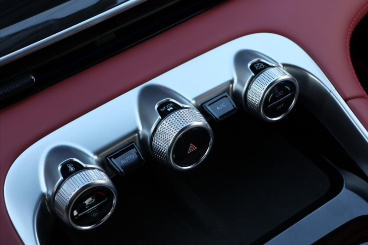 Omoda 9 1.5 Hybrid 395KW CZ 7 let záruka