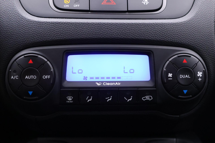 Hyundai ix35 2,0 CRDI 100kW Trikolor 4x4 CZ