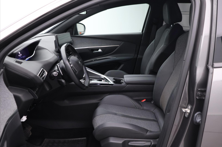Peugeot 5008 1,5 HDi 130k Aut CZ 7-Míst DPH
