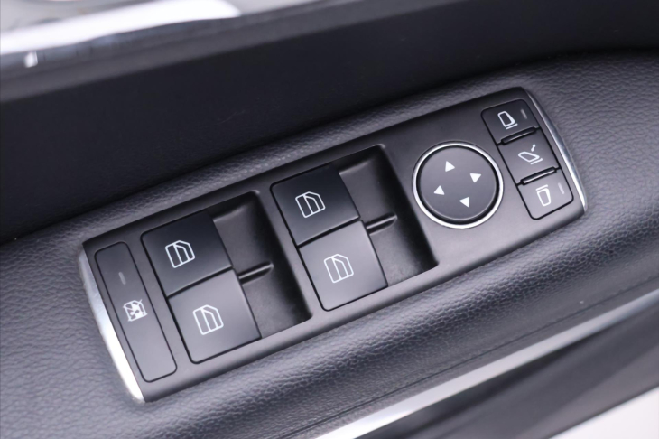 Mercedes-Benz Třídy E 3,0 350CDI 170kW Aut. Elegance