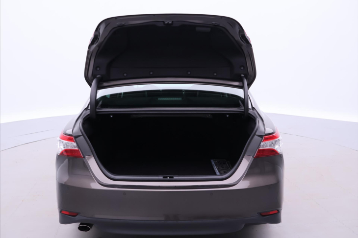 Toyota Camry 2,5 Hybrid 131kW Executive CZ