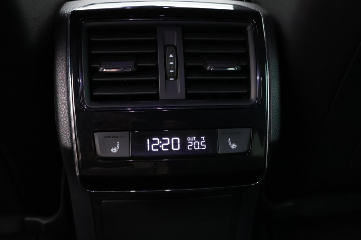 Škoda Superb 2,0 TDI 147kW DSG CZ Sportline DPH