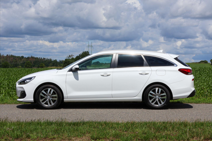 Hyundai i30 1.6 CRDi Automat CZ Style LED