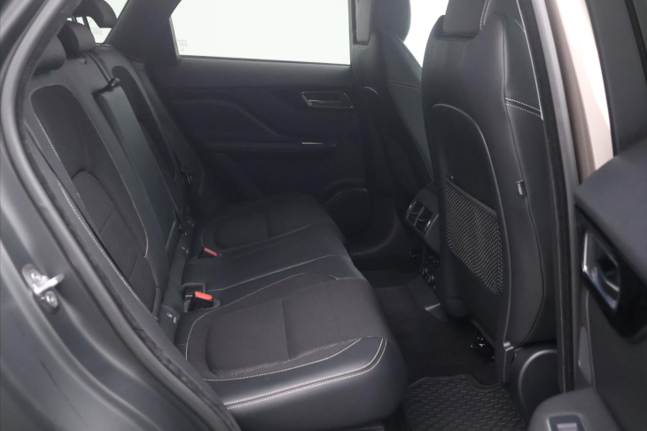 Jaguar F-Pace 3,0 221kW 30d 4x4 Aut. CZ