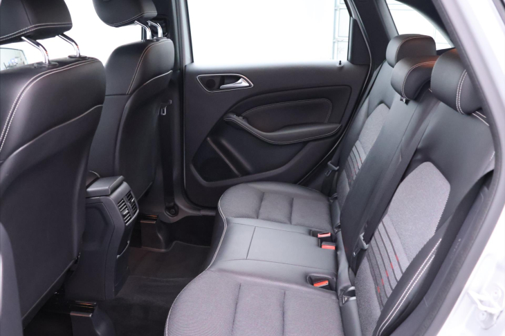 Mercedes-Benz Třídy B 1,5 CDI 80kW DCT Urban Navi