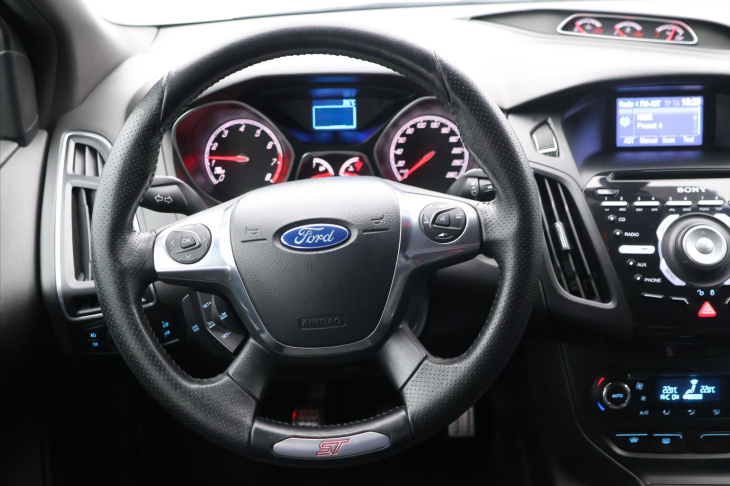 Ford Focus 2,0 EB 184kW ST Aut.klima