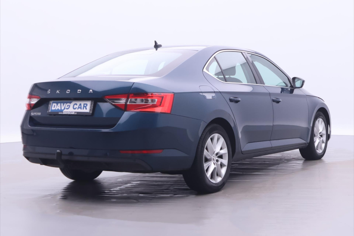 Škoda Superb 1,5 TSI DSG Business 1.Maj DPH
