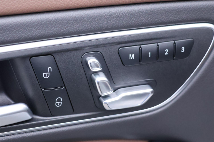 Mercedes-Benz CLA 2,0 45 AMG 280kW 4Matic