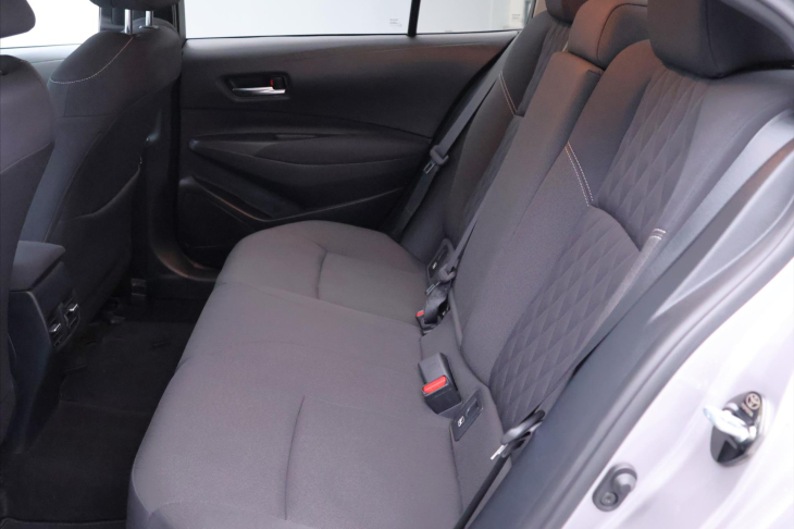 Toyota Corolla 1,6 i 97 kW CZ 45'521 Km