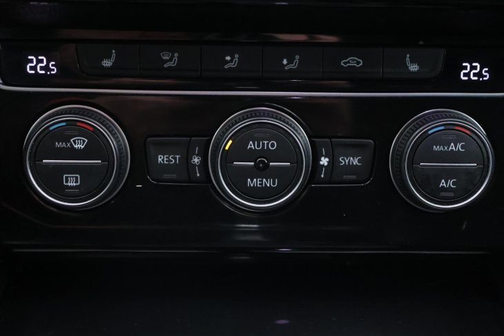 Volkswagen Passat 2,0 TDI 110kW DSG CZ Highline