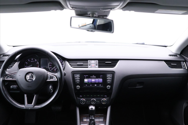 Škoda Octavia 1,4 TSI DSG Elegance+ Xenon