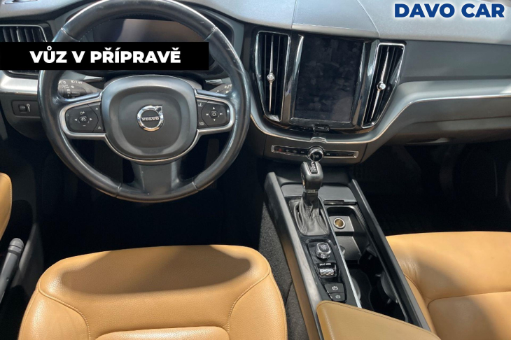 Volvo XC60 2,0 140KW D4 Momentum AWD Auto
