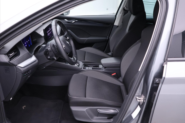 Škoda Octavia 2,0 TDI 110kW DSG Matrix DPH