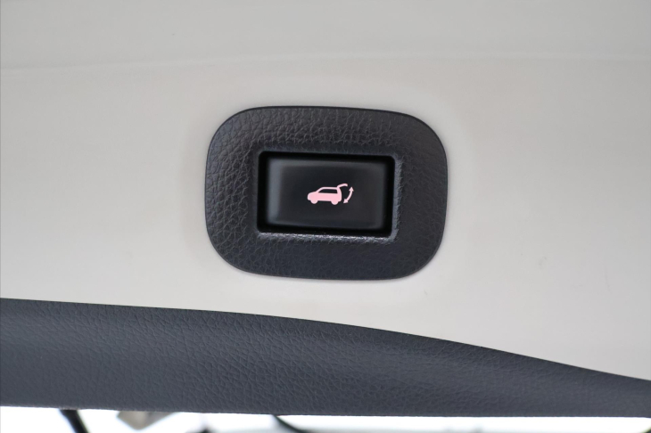 Nissan X-Trail 1,6 dCi 130k 4WD Kůže Panorama