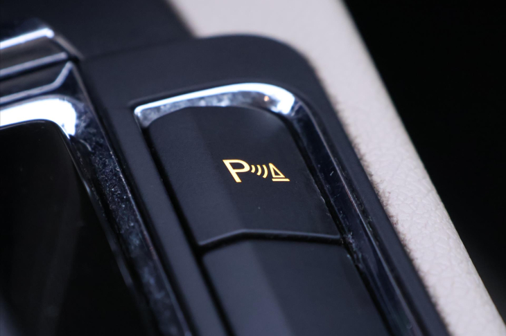 Škoda Superb 2,0 TDI 125kW DSG CZ Elegance