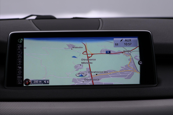 BMW X5 3,0 xDrive40d 230kW CZ