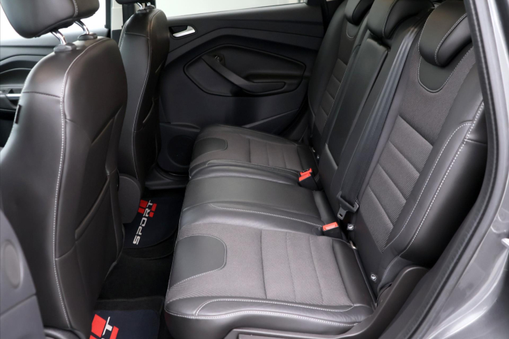 Ford Kuga 2,0 TDCi 132kW 4x4 Titanium