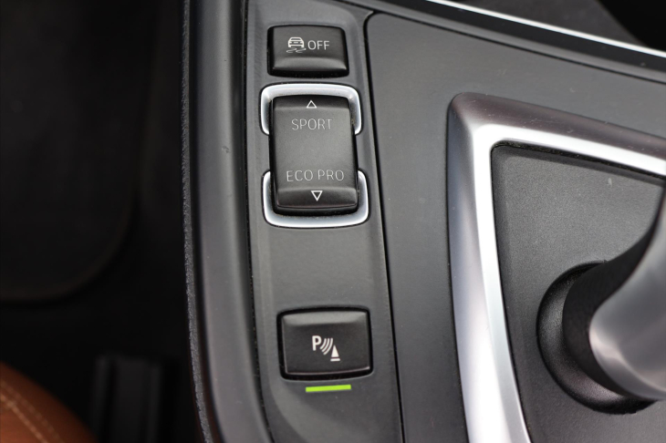 BMW Řada 4 2,0 M-Packet Luxury Cabrio