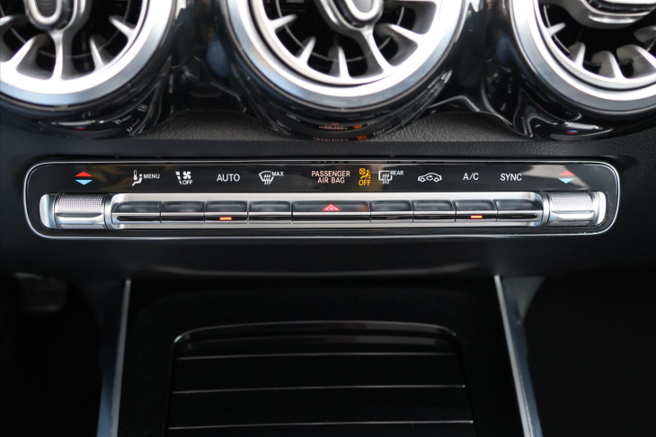 Mercedes-Benz GLB 2,0 220 4MATIC AMG Premium Plus