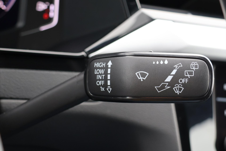 Volkswagen Arteon Shooting Brake 2,0 TSI 206kW R-line DSG DPH CZ