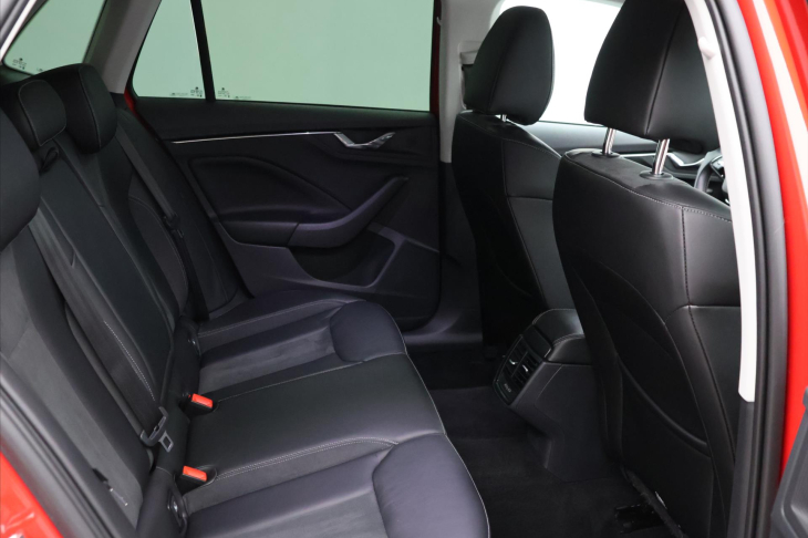 Škoda Kamiq 1,0 TSI 85kW Style DSG CZ