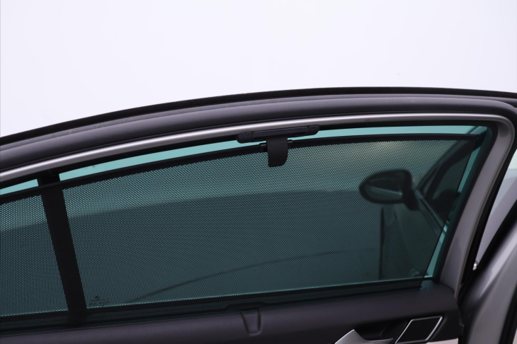 Volkswagen Passat 2,0 110kW Highline 4Motion CZ
