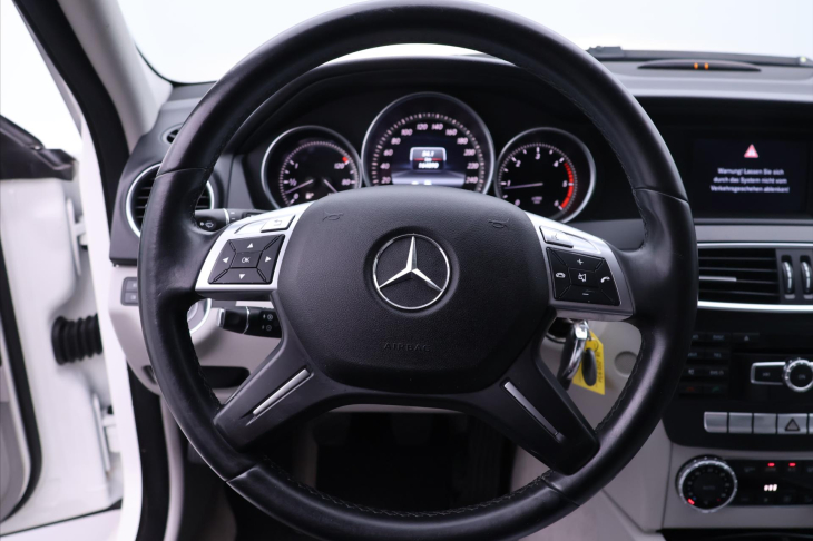 Mercedes-Benz Třídy C 2,1 180CDI Avantgarde Navi
