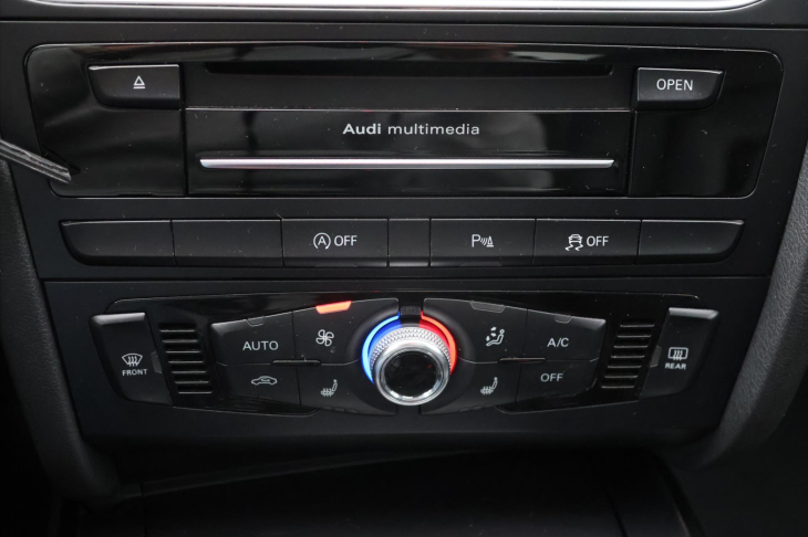 Audi A4 2,0 TDi 100kW Kůže Pano Navi