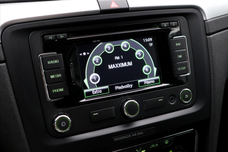 Škoda Superb 2,0 TDI 125kW DSG Navi Xenon