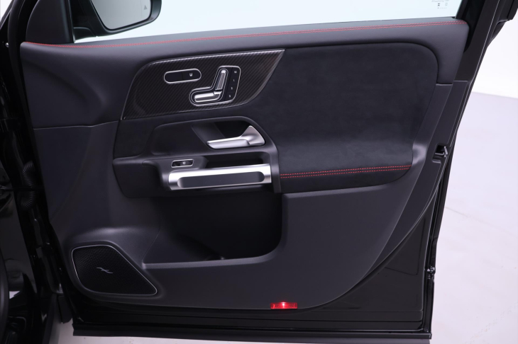 Mercedes-Benz GLB 2,0 200d 4Matic AMG Premium