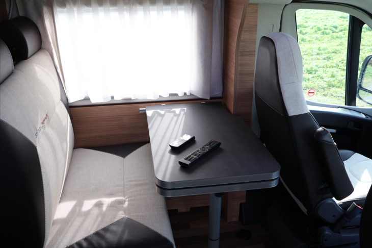 Weinsberg CaraCompact 2,3 Pepper CZ Navi 1.Majitel