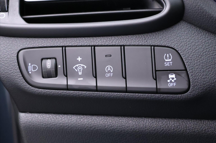 Hyundai i30 1,5 T-GDI 117kW Smart Aut. CZ DPH