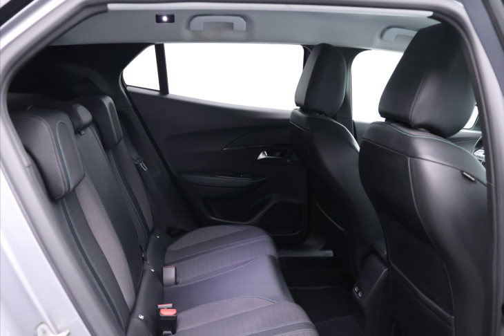 Peugeot 2008 1,2 PT Allure LED 1.Maj DPH