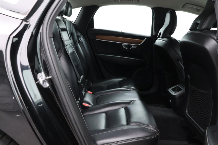 Volvo S90 2.0 D4 140kW CZ Inscription