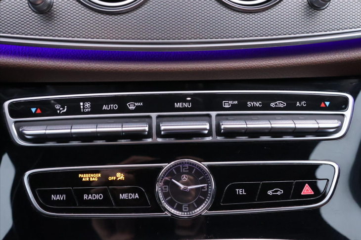 Mercedes-Benz Třídy E 2,0 220d 143kW Aut. CZ