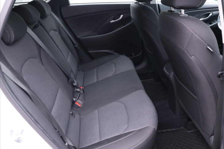 Hyundai i30 1,5 T-GDI 117kW Smart DPH CZ