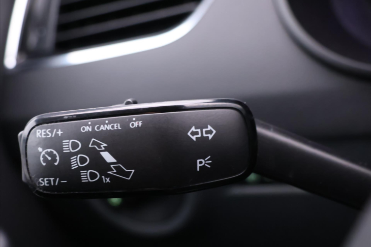 Škoda Octavia 1,4 103 kW AUT Elegance CZ