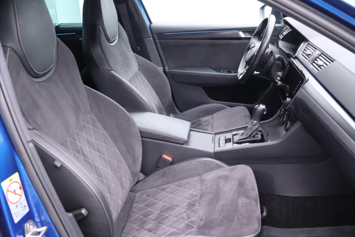 Škoda Superb 2,0 TDI DSG Sportline CZ 1.Maj