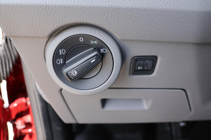 Volkswagen Transporter 2,0 TDI Long 6-Míst CZ DPH