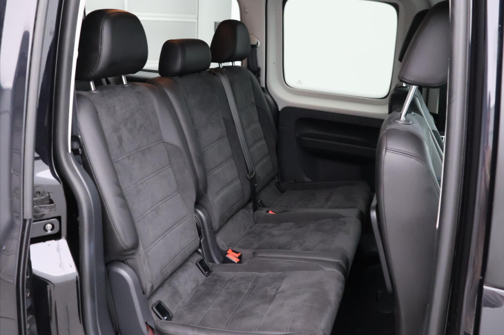 Volkswagen Caddy 1.4 TSI Highline DSG 7-Míst