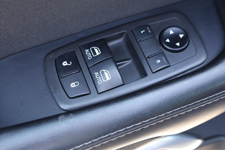 Dodge Challenger 3,6 V6 227kW Automat SXT