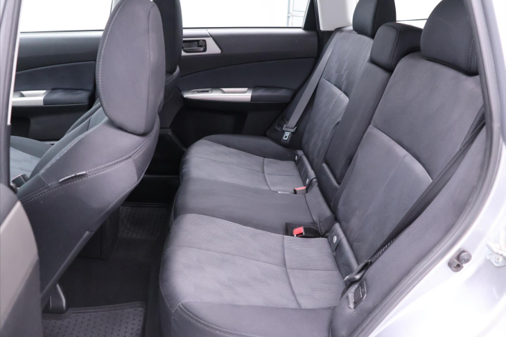 Subaru Forester 2,0 i 110kW AWD CZ Klima Tažné