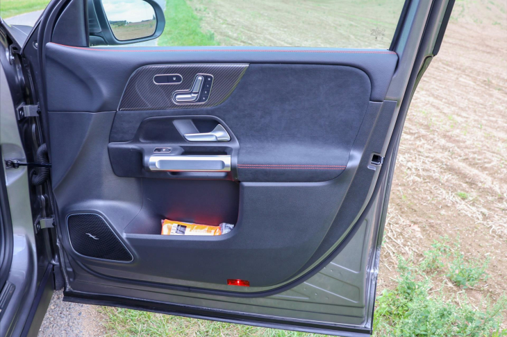 Mercedes-Benz GLB 2,0 200d 4MATIC AMG Premium