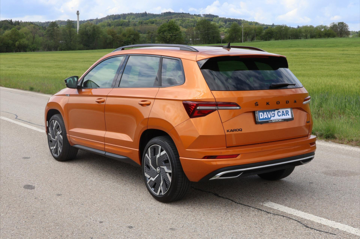 Škoda Karoq 2,0 TDI DSG Sportline 4x4 DPH